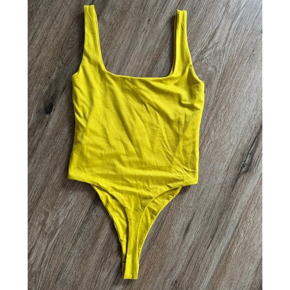 Forever 21 Yellow Bodysuit Size Medium - Picture 4 of 4